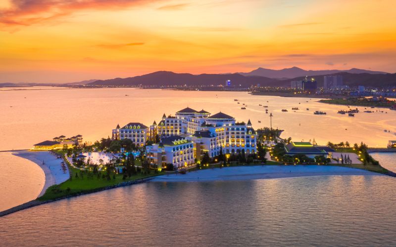 Sự Khác Nhau Giữa Khách Sạn Và Resort Không Phải Du Khách Nào Cũng Biết