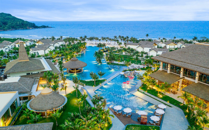 Điều Gì Làm Nên Sự Khác Biệt Trong Thiết Kế Resort Nhiệt Đới?